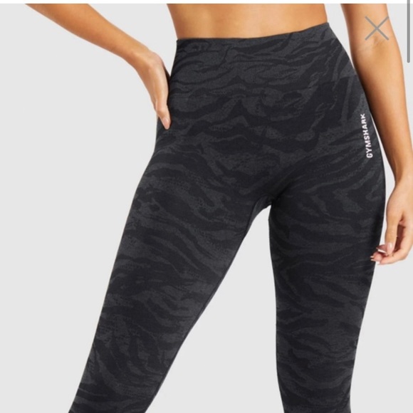 Gymshark Adapt Animal Seamless Leggings and Bra - Picture 1 of 7